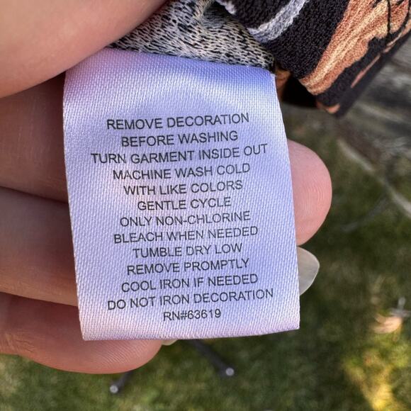 Goddess Flouce V Neck And V Back Black Blouse Women's Size Small - Picture 9 of 11